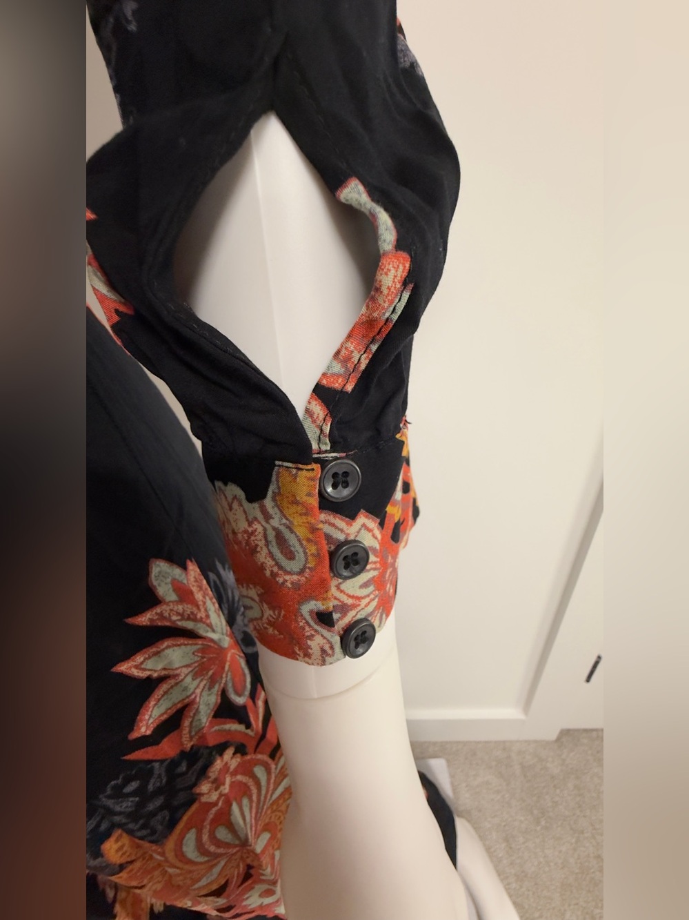 Free People Black Floral Boho Button Front Midi Dress Size 2 - Picture 7 of 16